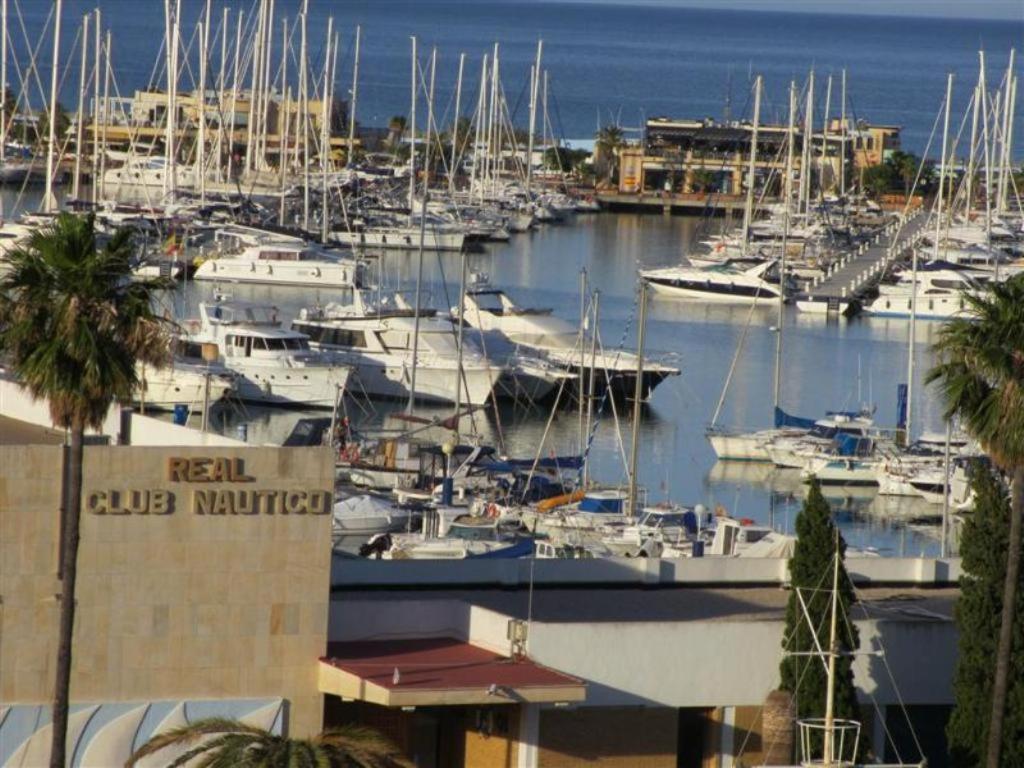 Vis-à-vis Yachthafen * Dénia